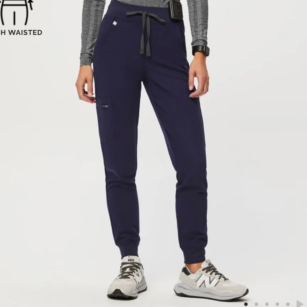Figs Zamora High Waisted Joggers Scrub Pants in Navy